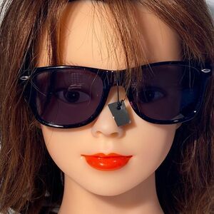 1352 Sunglasses Oversize Black Frames Black Lens NWT